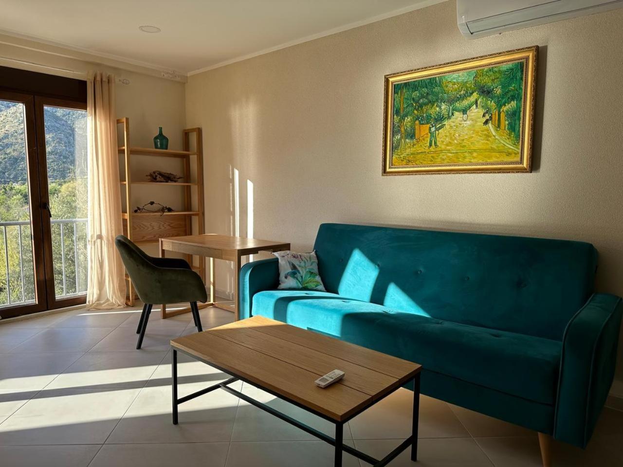 Villa Risan Apartments Екстер'єр фото