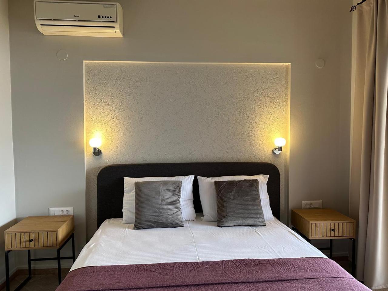 Villa Risan Apartments Екстер'єр фото