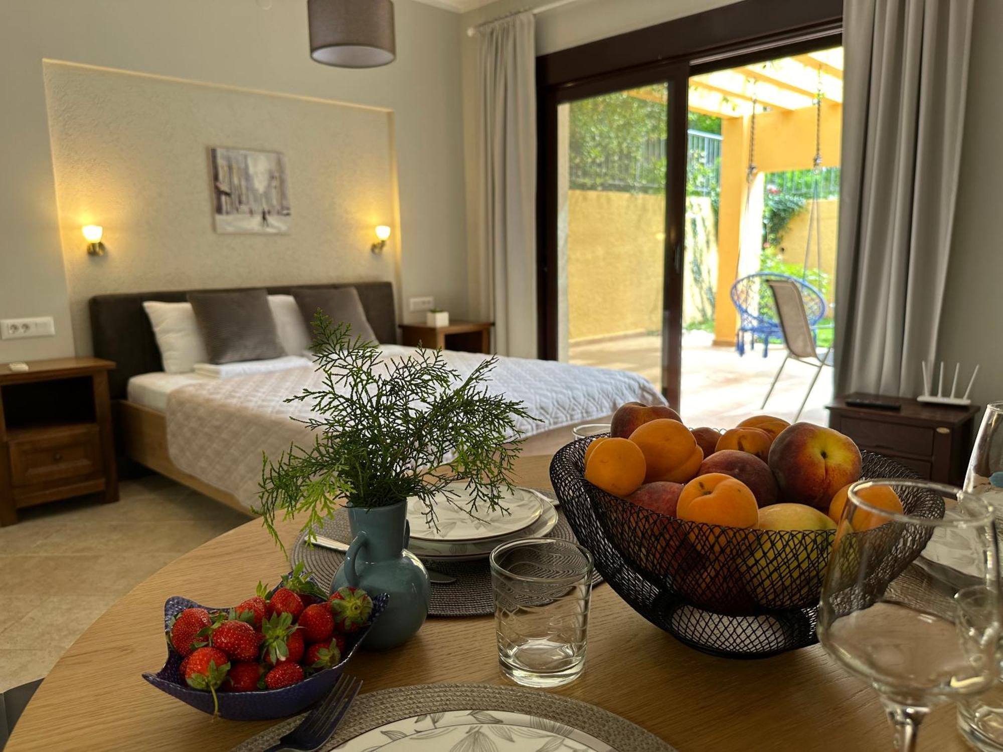 Villa Risan Apartments Екстер'єр фото